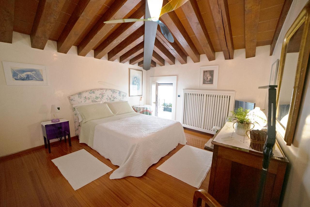 Mini Suite Deluxe Isola Di Mezzo Treviso Exterior foto
