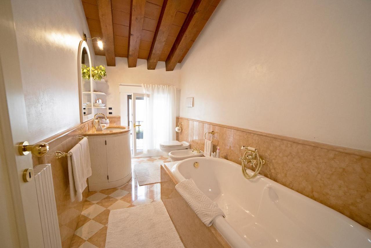Mini Suite Deluxe Isola Di Mezzo Treviso Exterior foto